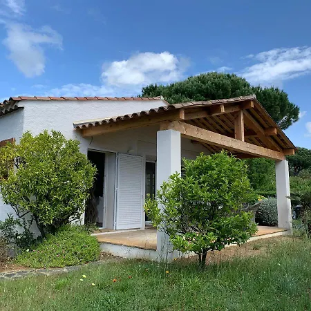 Casa de Férias Maison Sous Les Pins