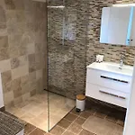Maison Sous Les Pins Prázdninový dům *