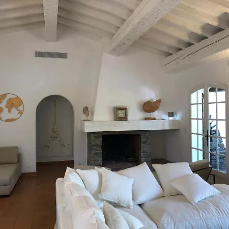 Maison Sous Les Pins
