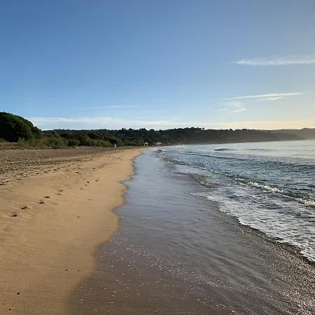 Maison Sous Les Pins * Кавалер-сюр-Мер