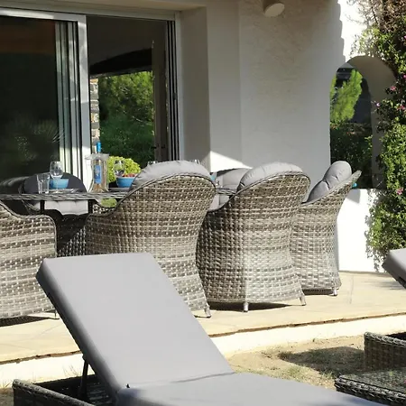 Дом отдыха Maison Sous Les Pins Кавалер-сюр-Мер