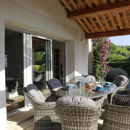 Maison Sous Les Pins