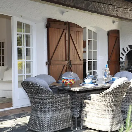 Maison Sous Les Pins *