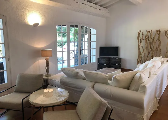 Maison Sous Les Pins * Cavalaire-sur-Mer