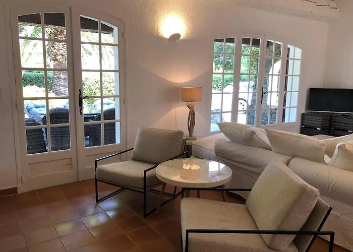 Maison Sous Les Pins * Cavalaire-sur-Mer
