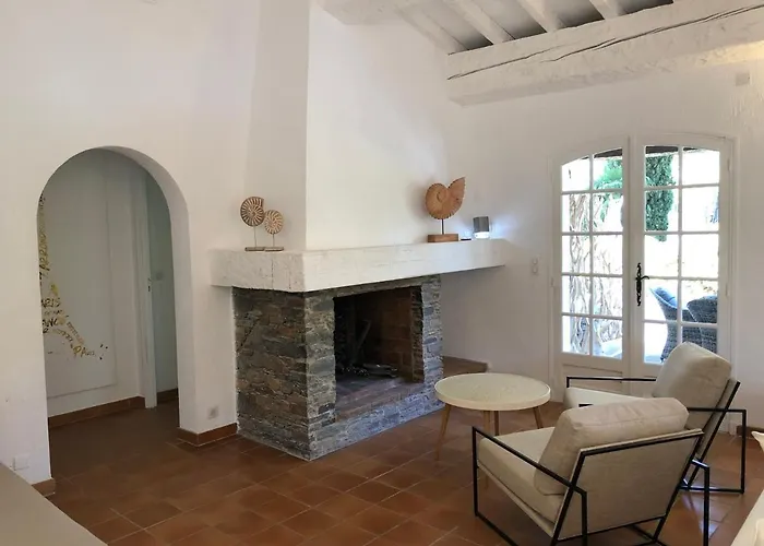 Maison Sous Les Pins Ferienhaus