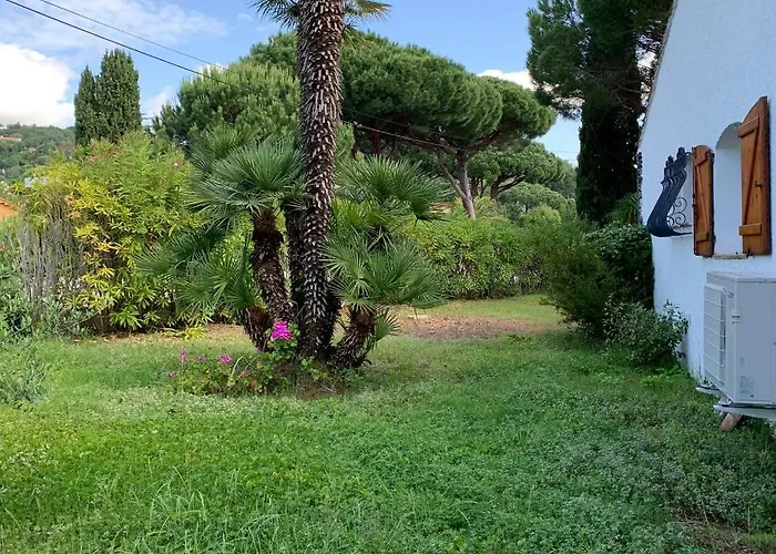 Maison Sous Les Pins * Cavalaire-sur-Mer