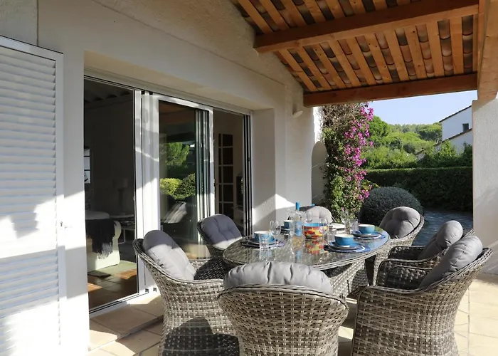 Maison Sous Les Pins
