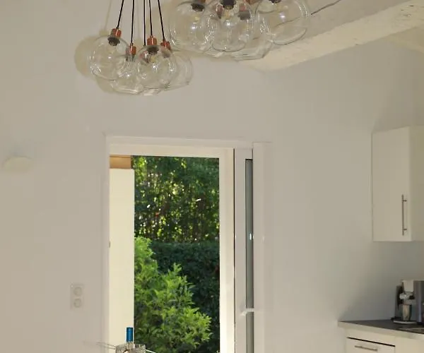 Maison Sous Les Pins Ferienhaus *