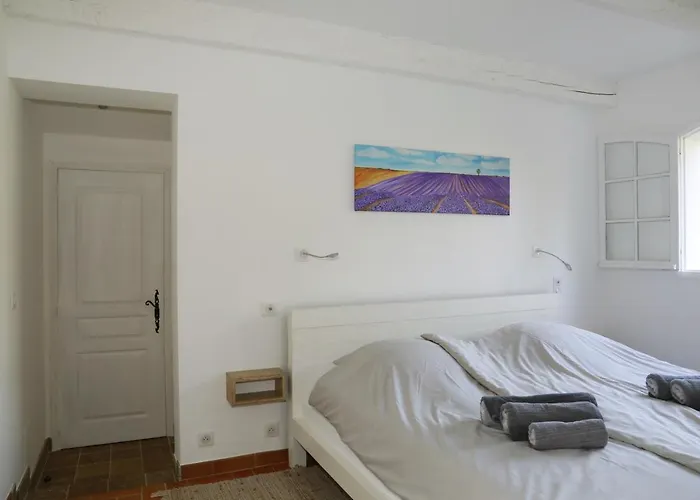 Maison Sous Les Pins Ferienhaus *