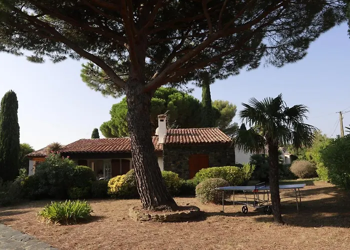 Maison Sous Les Pins