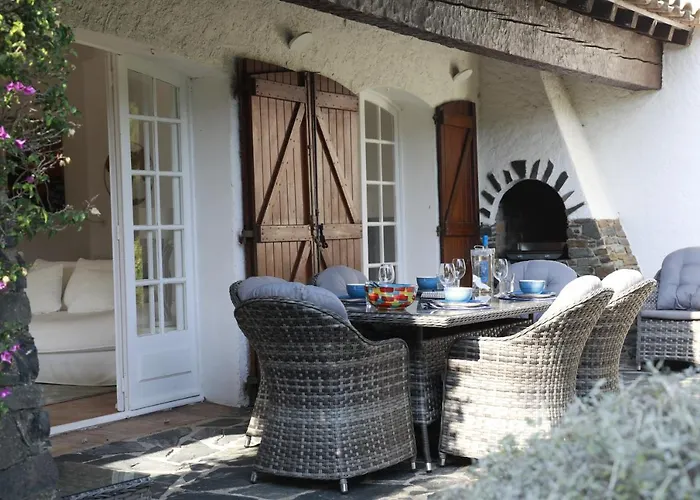 Maison Sous Les Pins Ferienhaus *