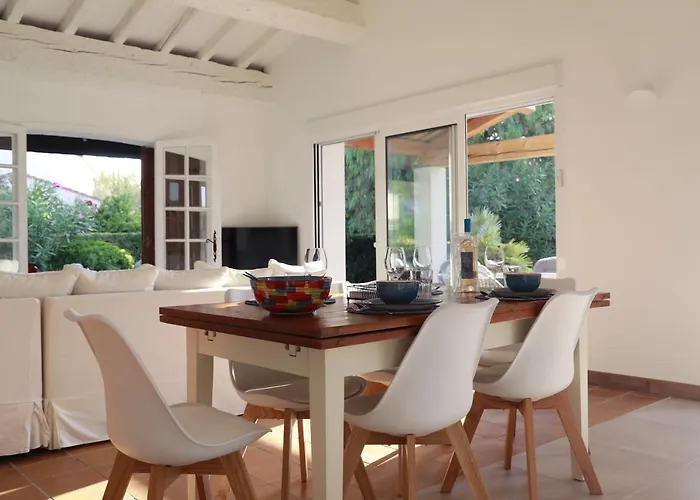 Maison Sous Les Pins Ferienhaus